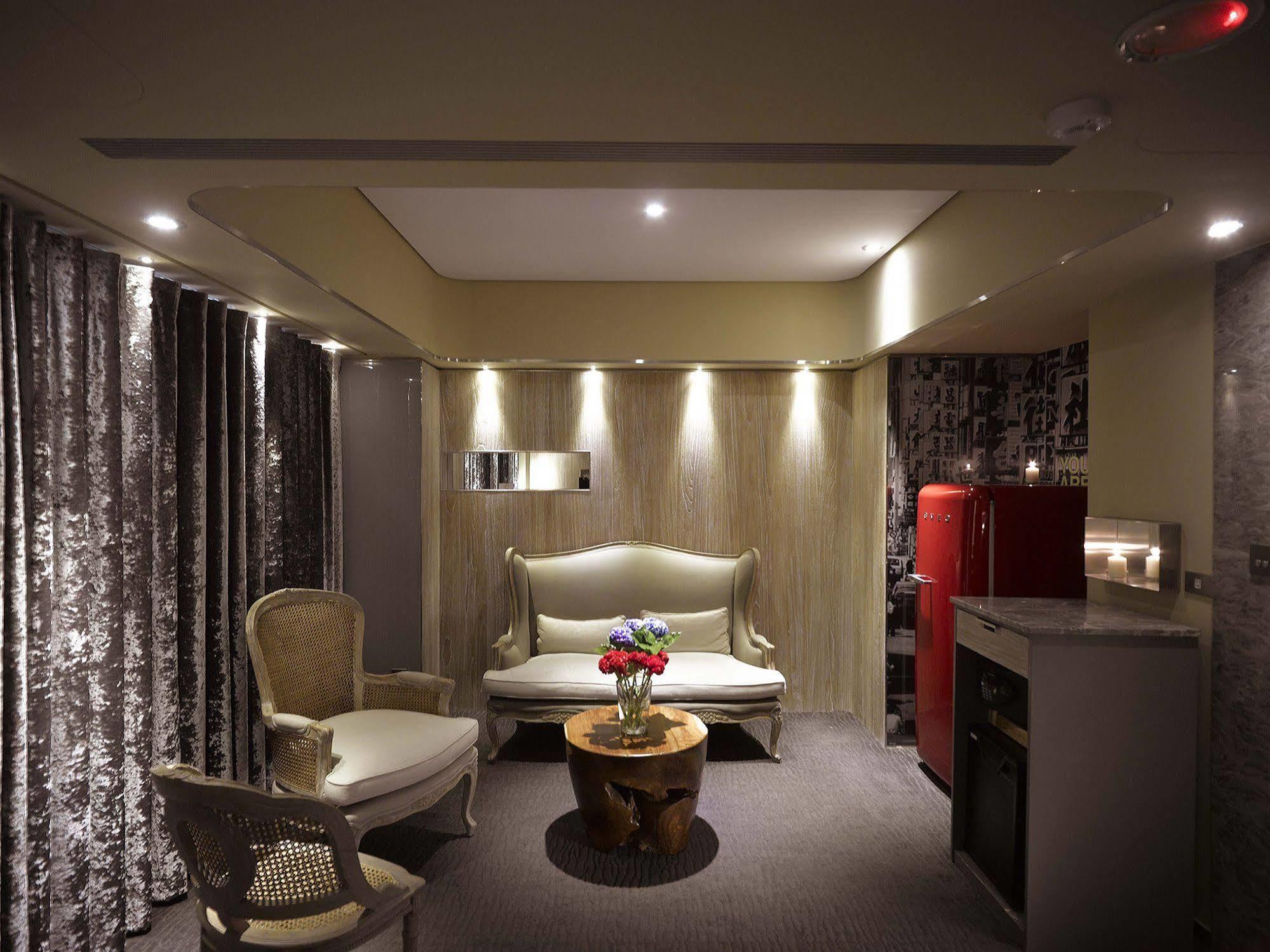 Khách sạn Inhouse 4*